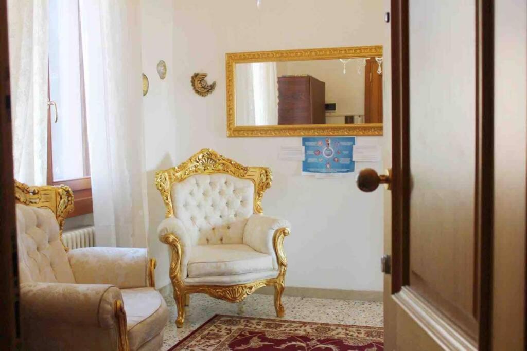 The Golden Apartment Венеция Экстерьер фото