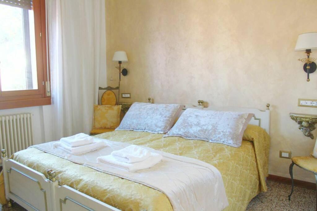 The Golden Apartment Венеция Экстерьер фото